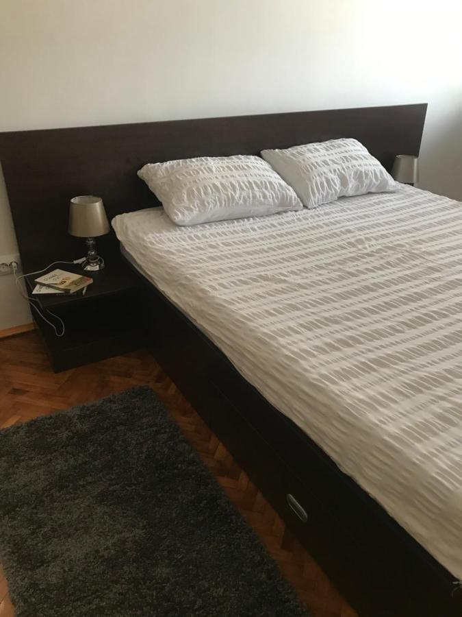 Apartament Sanda Lejlighed Turda Eksteriør billede